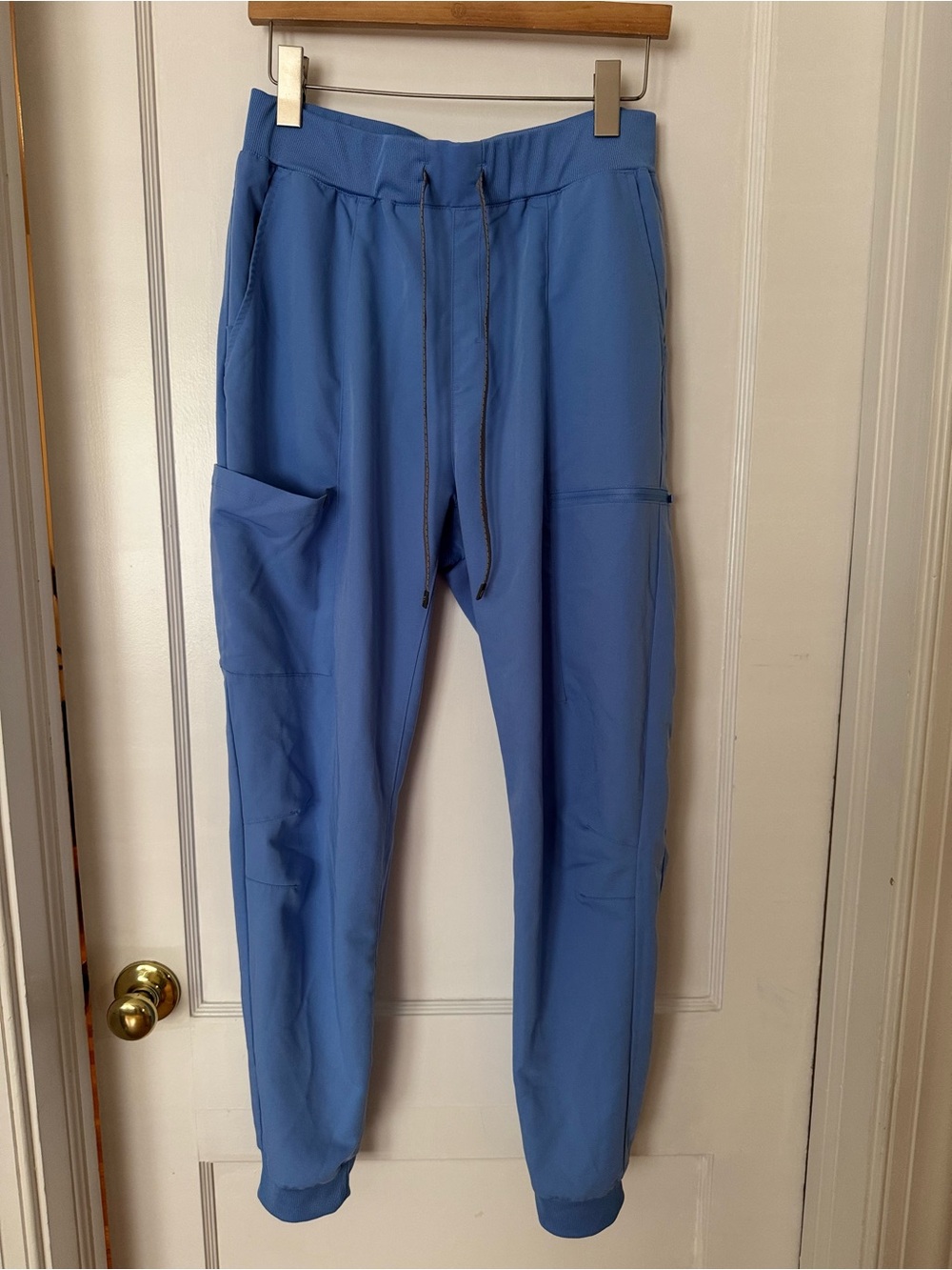 Fabletics scrub jogger pants